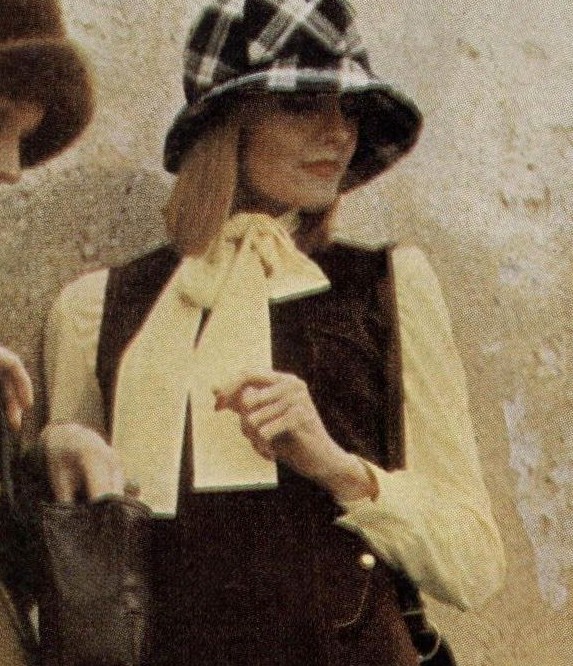 Catalogue Girls 7173-catalogue-girls.jpg