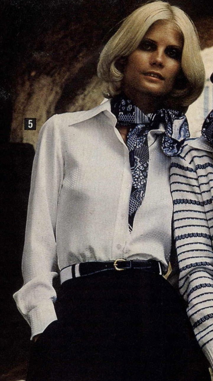 Catalogue Girls 7233-catalogue-girls.jpg