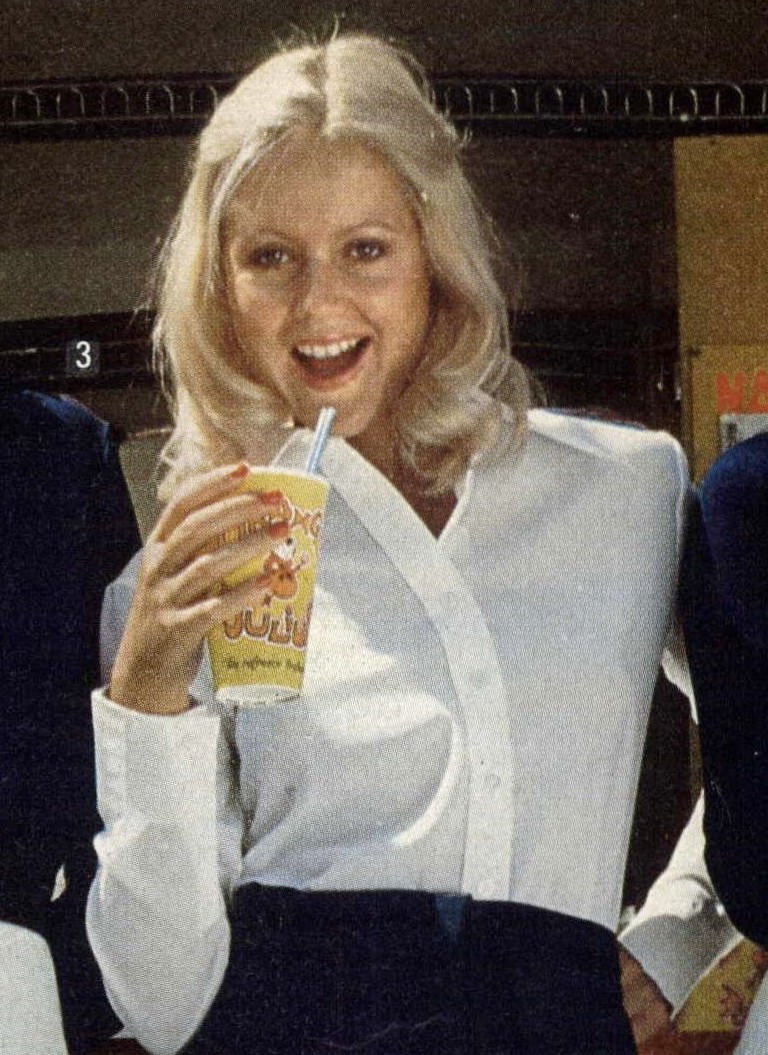 Catalogue Girls 7257-catalogue-girls.jpg