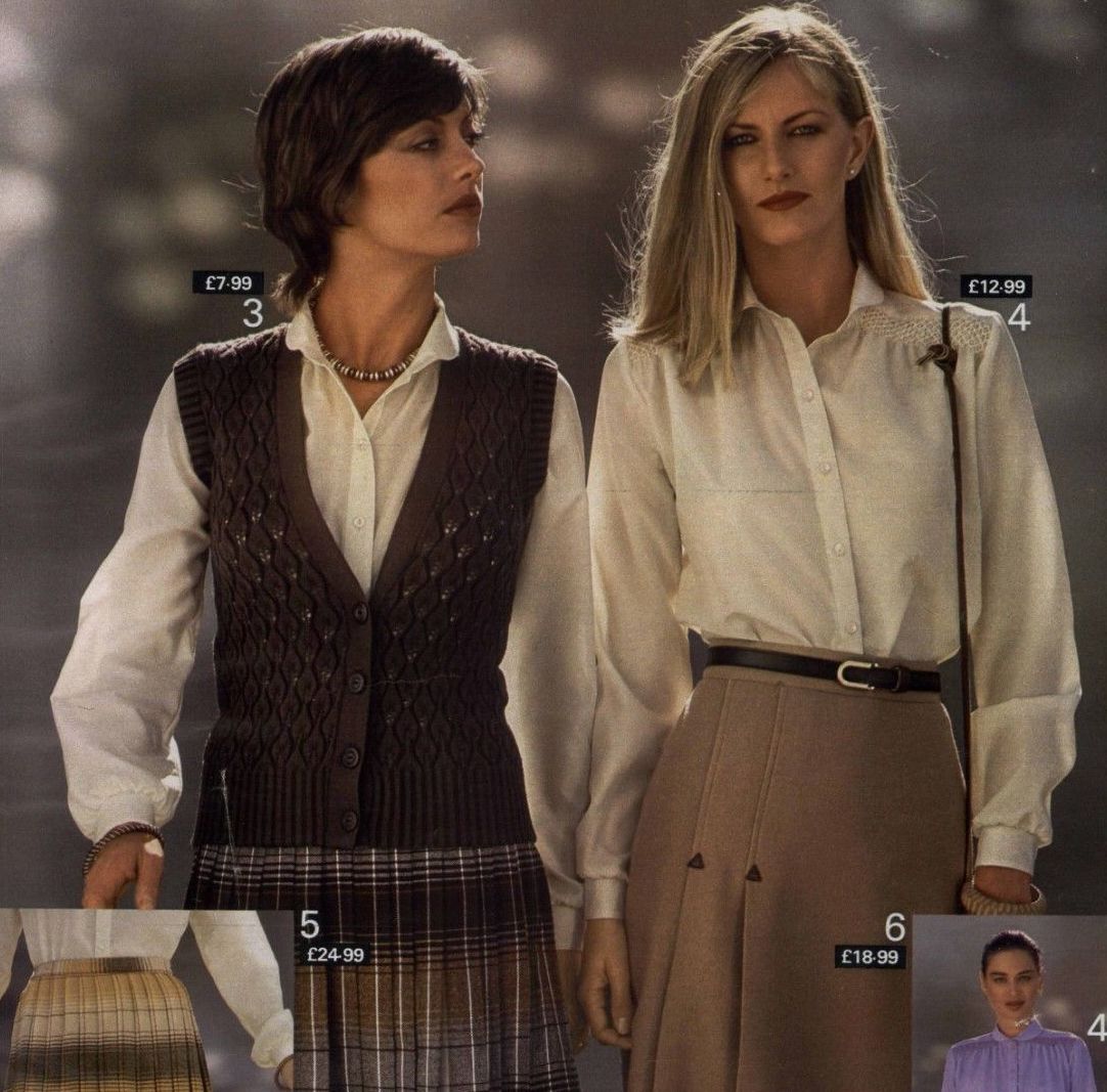 Catalogue Girls 7260-catalogue-girls.jpg