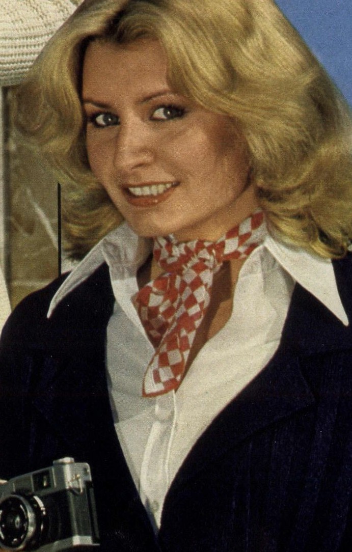 Catalogue Girls 7284-catalogue-girls.jpg