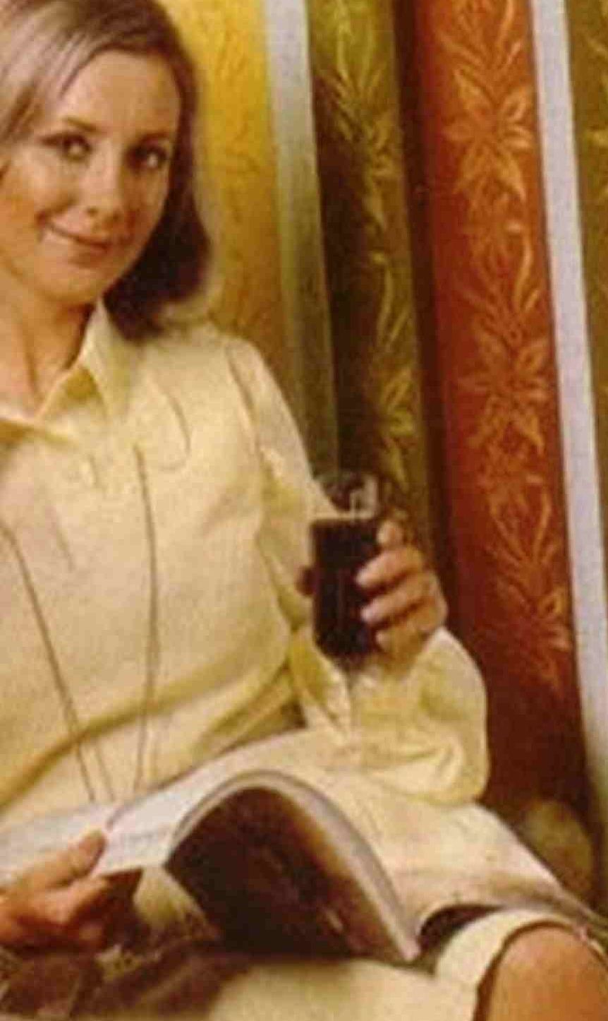 Catalogue Girls 7356-catalogue-girls.jpg