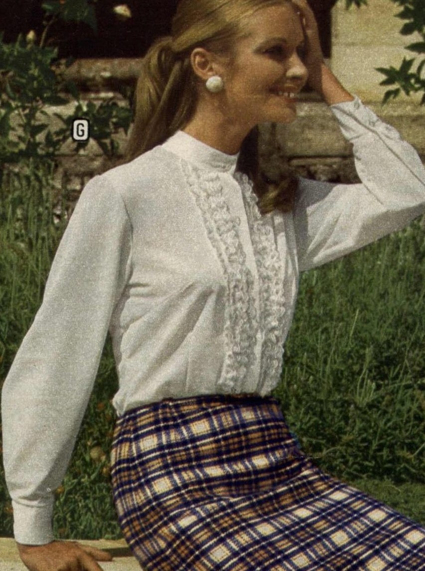 Catalogue Girls 7375-catalogue-girls.jpg