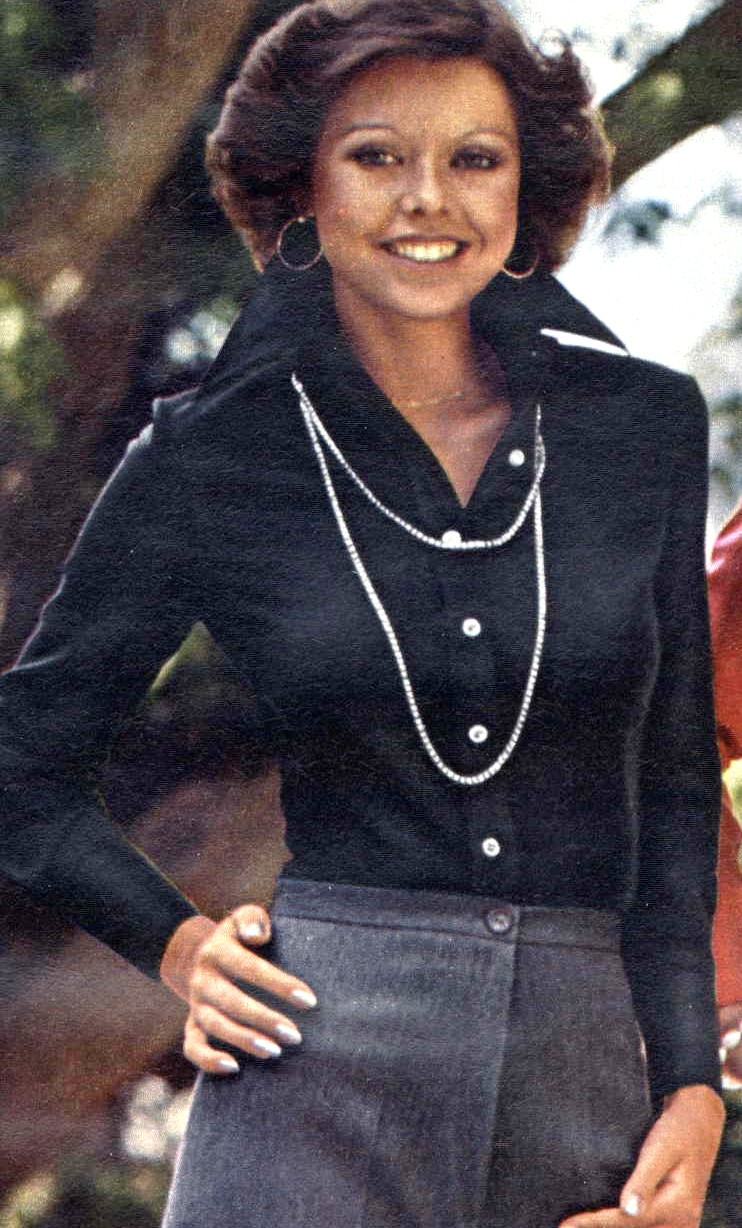 Catalogue Girls 7383-catalogue-girls.jpg