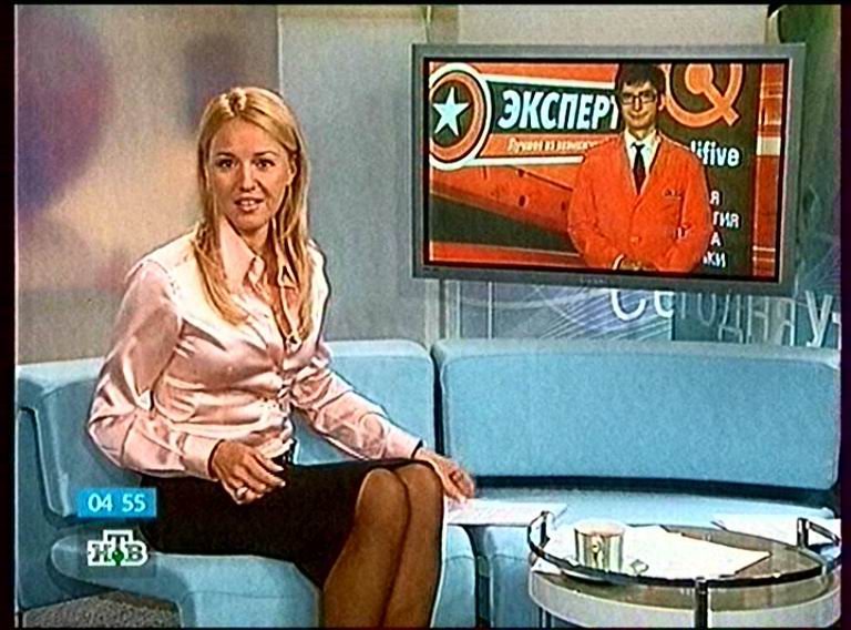 Re: CELEBRITIES IN BLOUSES 74-re--celebrities-in-blouses.jpg