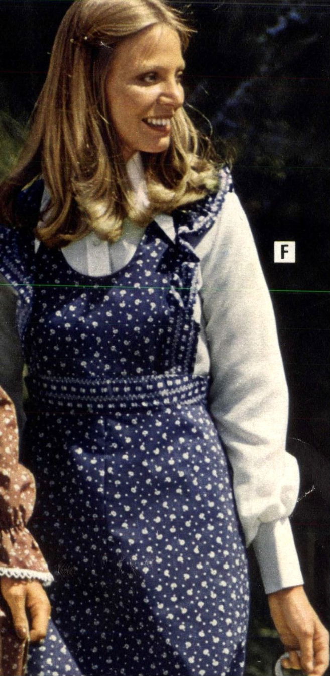 Catalogue Girls 7466-catalogue-girls.jpg