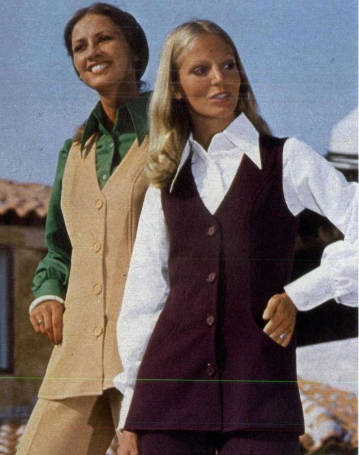 Catalogue Girls 7471-catalogue-girls.jpg