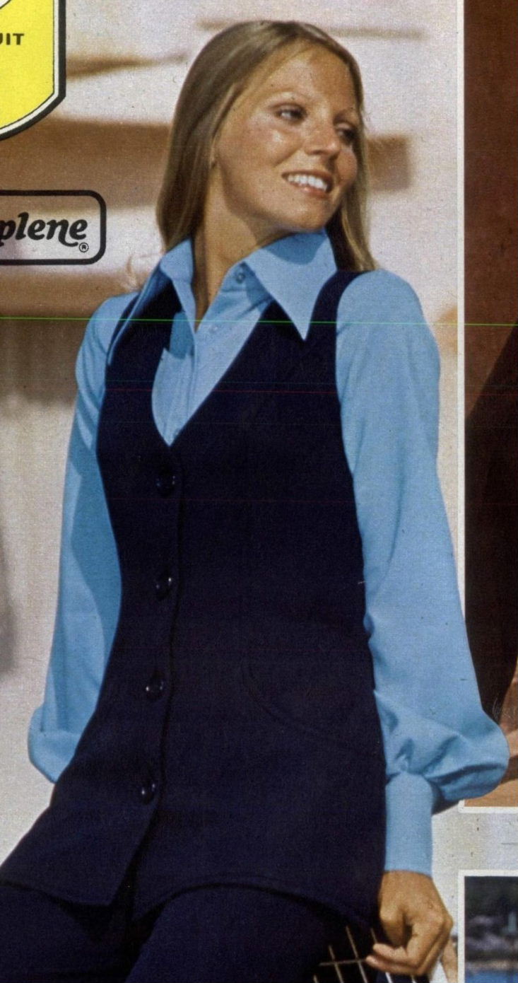 Catalogue Girls 7472-catalogue-girls.jpg