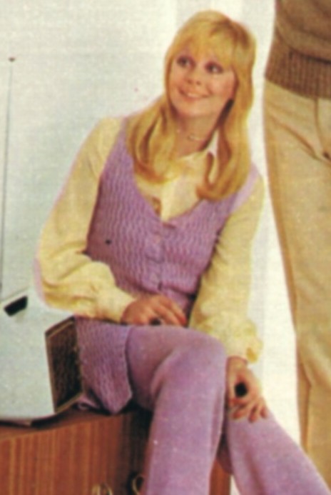 Catalogue Girls 7514-catalogue-girls.jpg