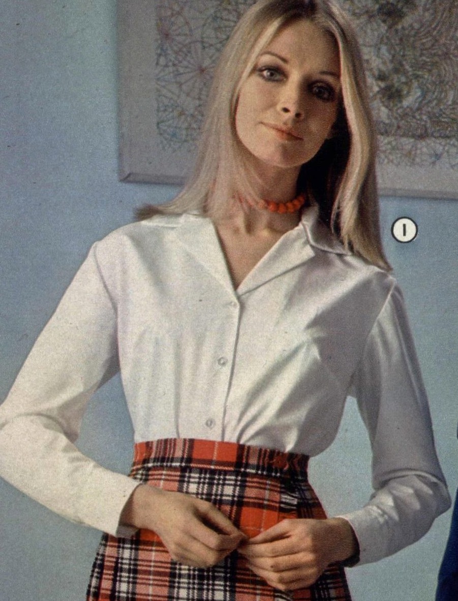 Catalogue Girls 7542-catalogue-girls.jpg