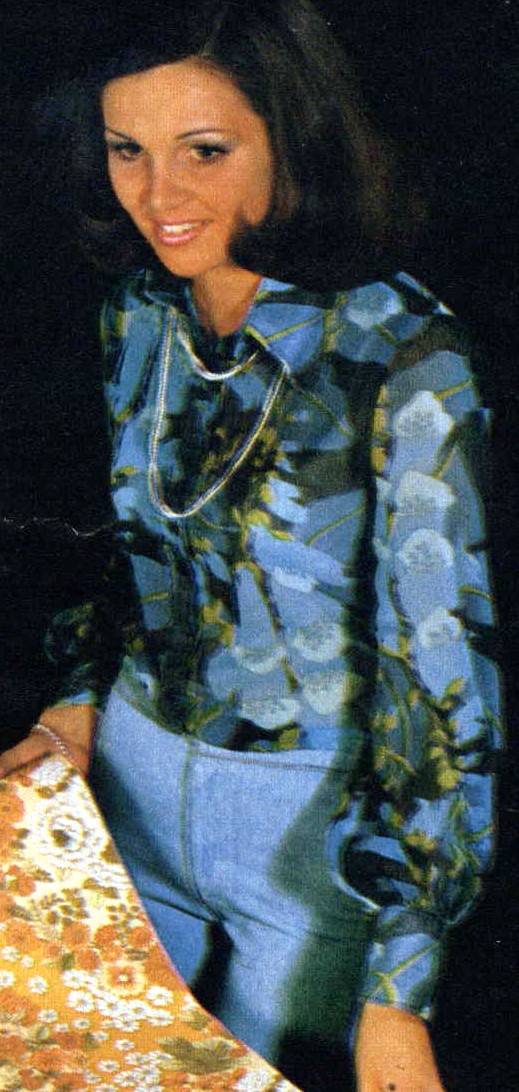 Catalogue Girls 7611-catalogue-girls.jpg