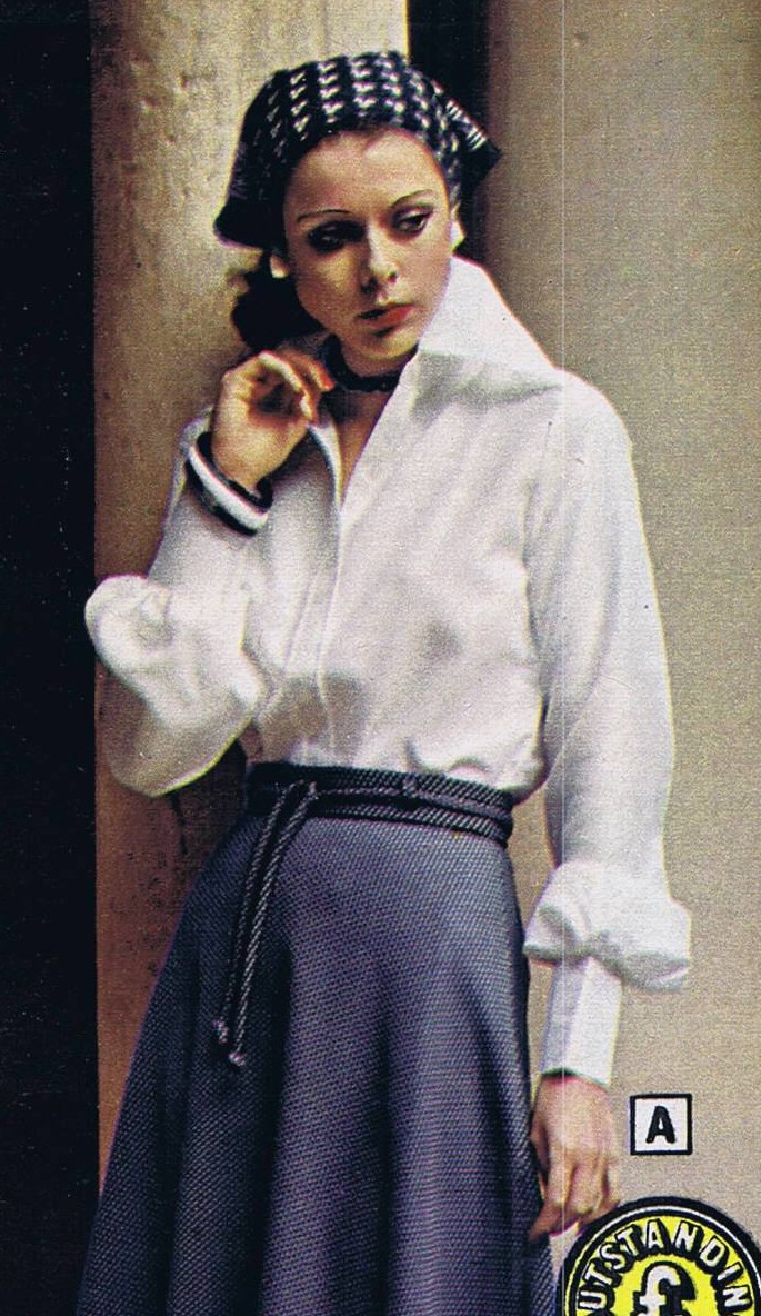 Catalogue Girls 7663-catalogue-girls.jpg