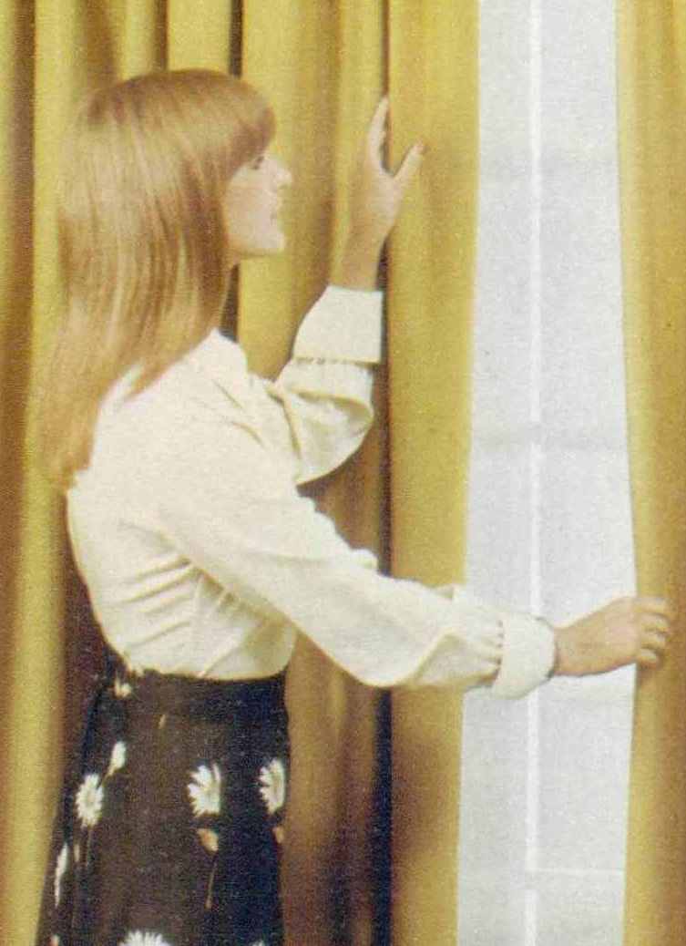 Catalogue Girls 7745-catalogue-girls.jpg