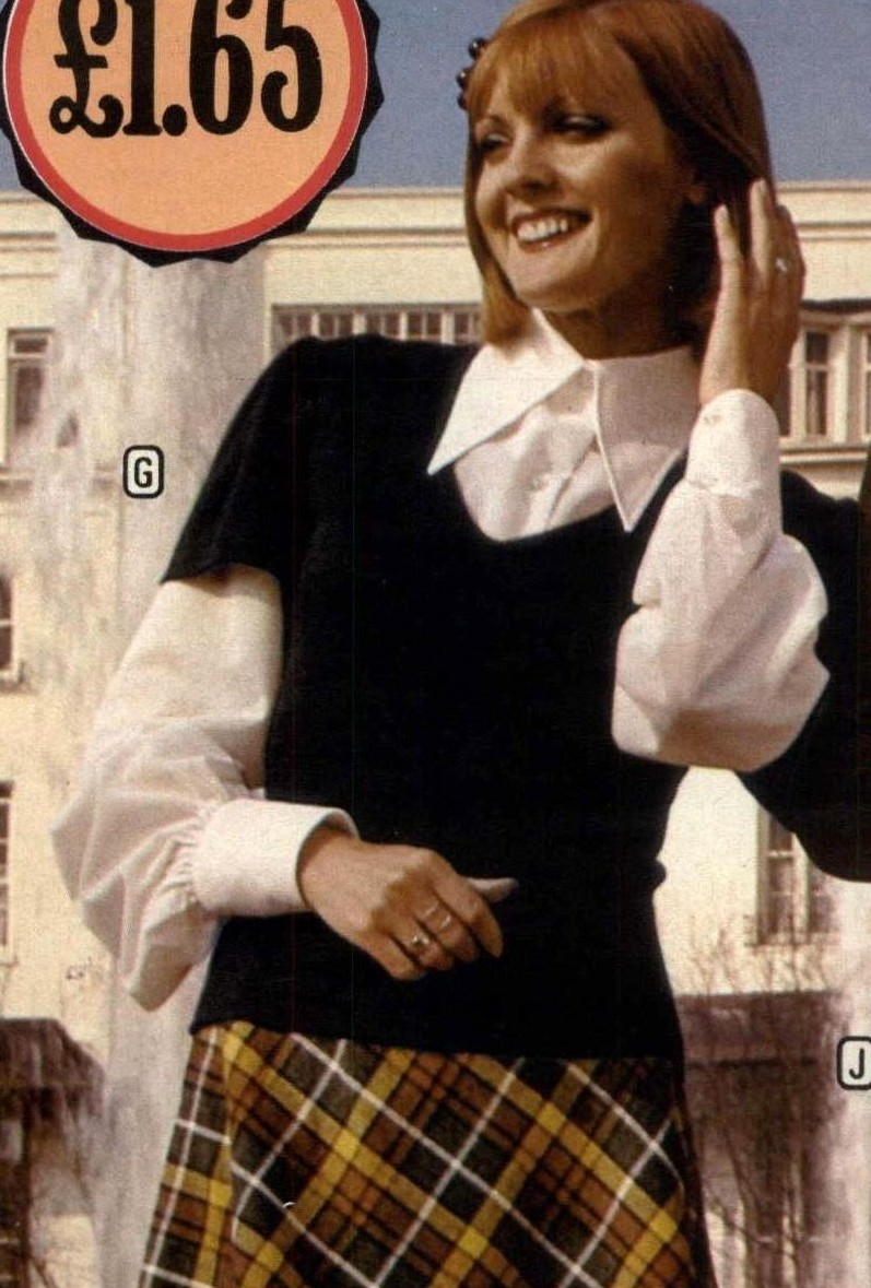 Catalogue Girls 7805-catalogue-girls.jpg