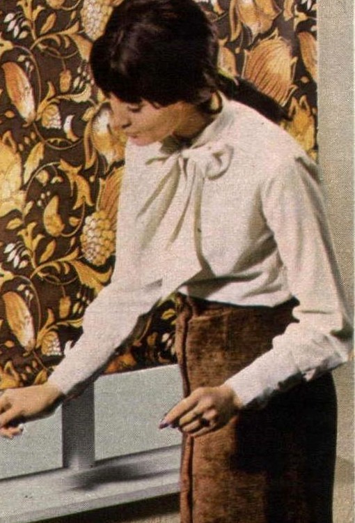 Catalogue Girls 7812-catalogue-girls.jpg