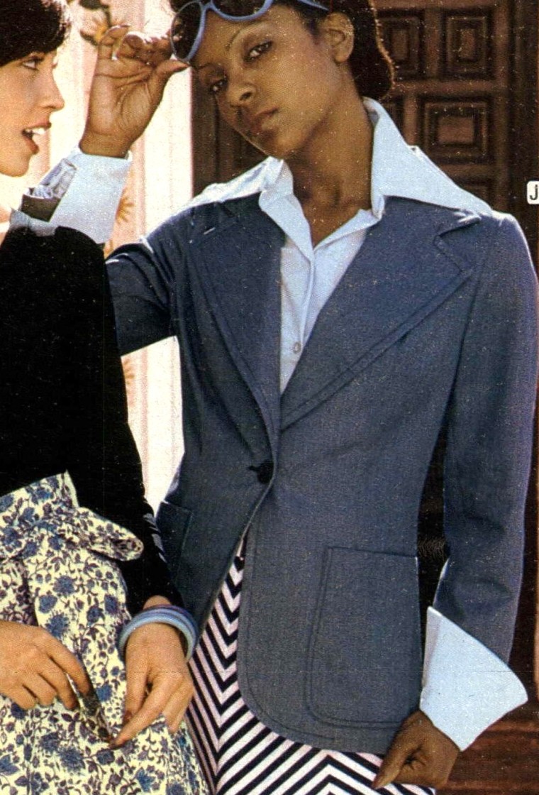 Catalogue Girls 7867-catalogue-girls.jpg