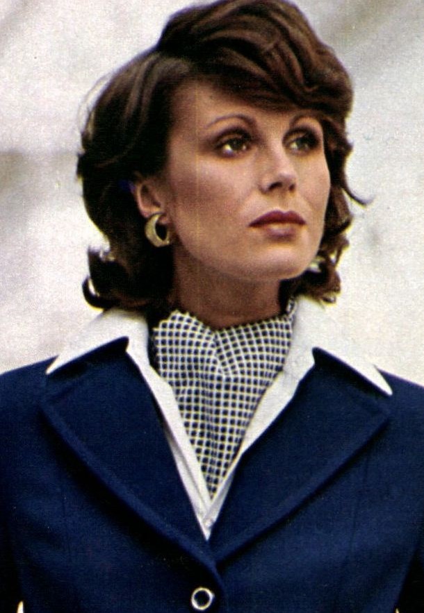 Catalogue Girls 7898-catalogue-girls.jpg