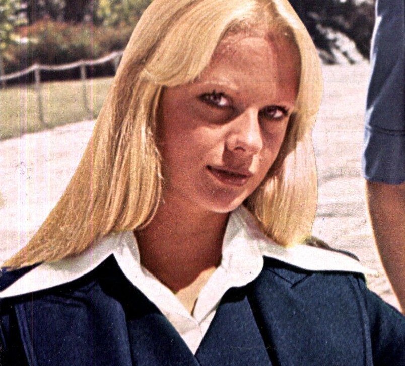 Catalogue Girls 7904-catalogue-girls.jpg