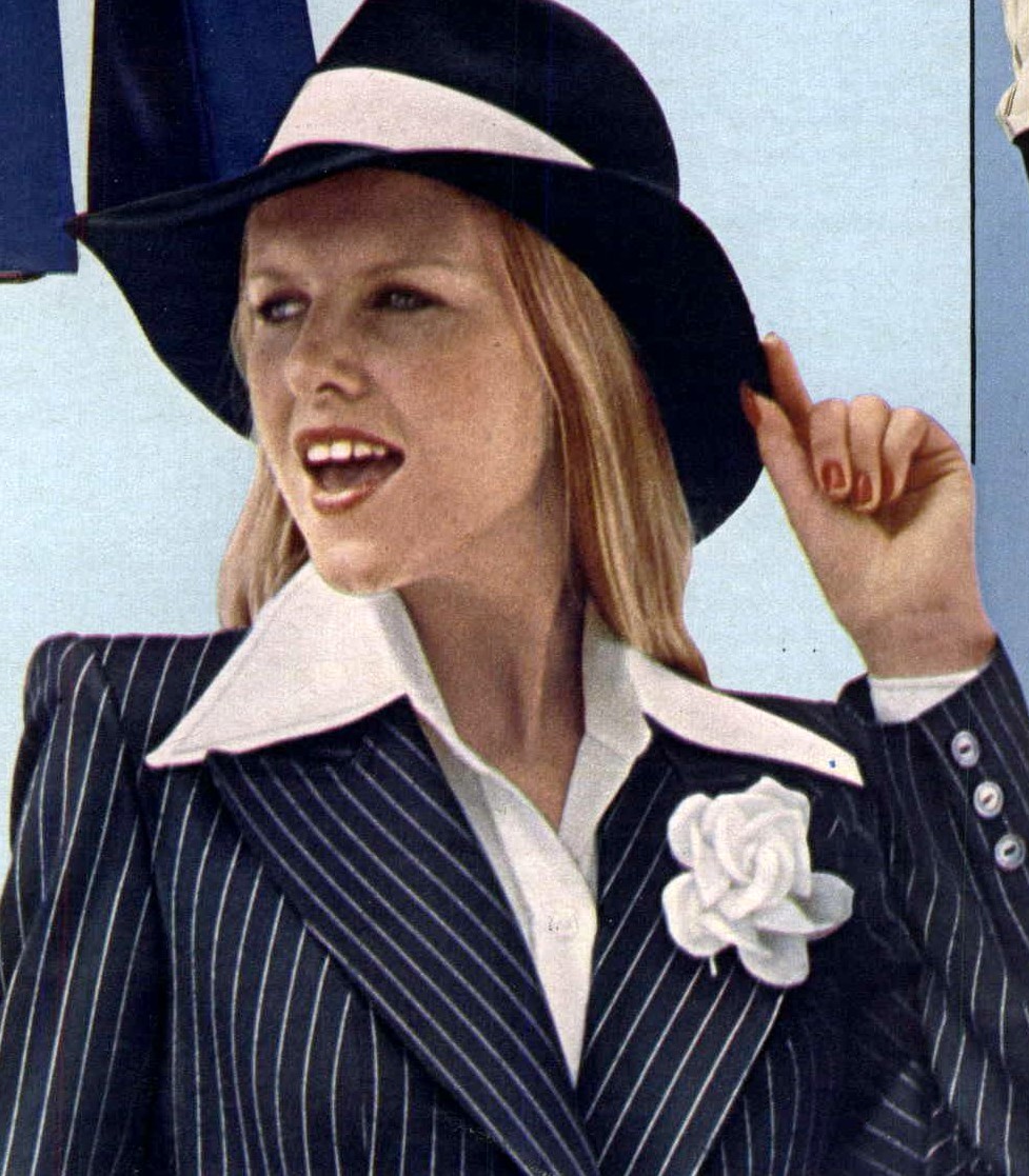 Catalogue Girls 7921-catalogue-girls.jpg