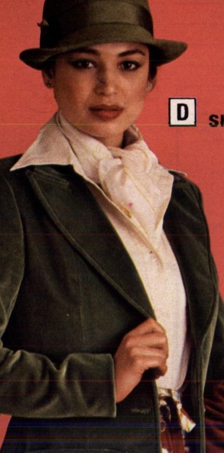 Catalogue Girls 7970-catalogue-girls.jpg