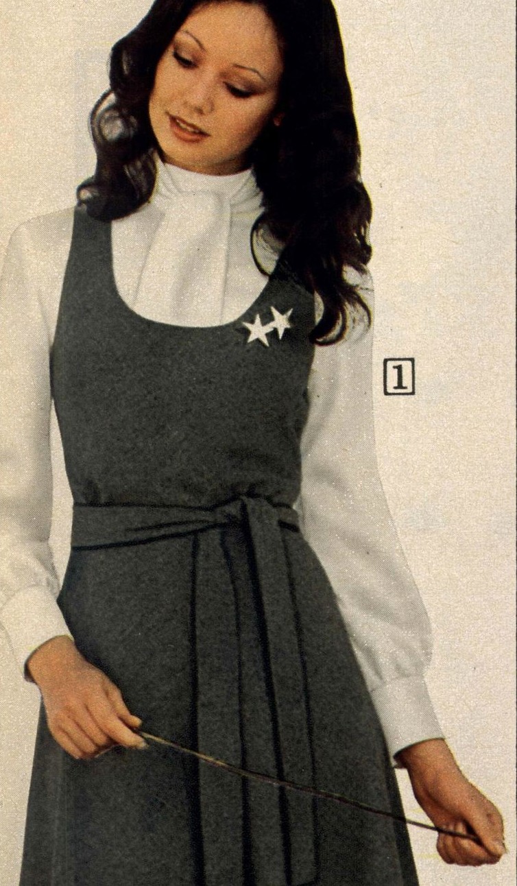 Catalogue Girls 8124-catalogue-girls.jpg