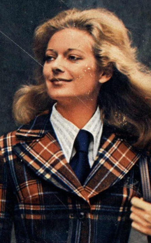 Catalogue Girls 8146-catalogue-girls.jpg