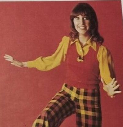 Re: CELEBRITIES IN BLOUSES 8267-re--celebrities-in-blouses.jpg