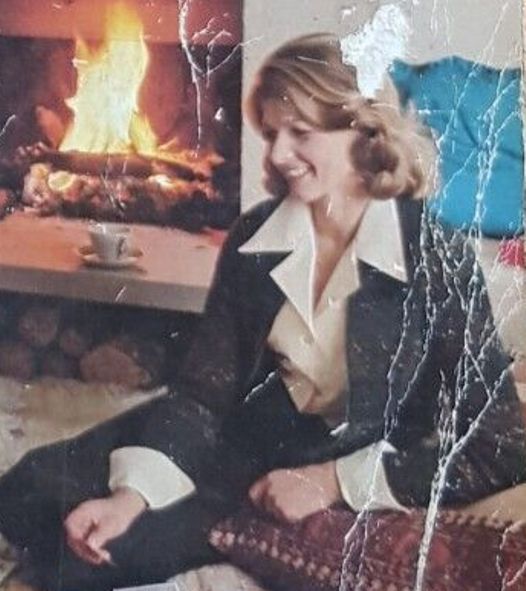 Catalogue Girls 8275-catalogue-girls.jpg