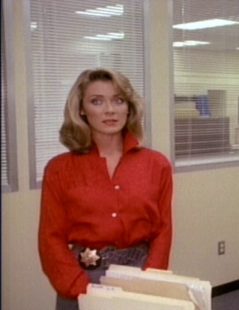 Re: CELEBRITIES IN BLOUSES 8302-re--celebrities-in-blouses.jpg