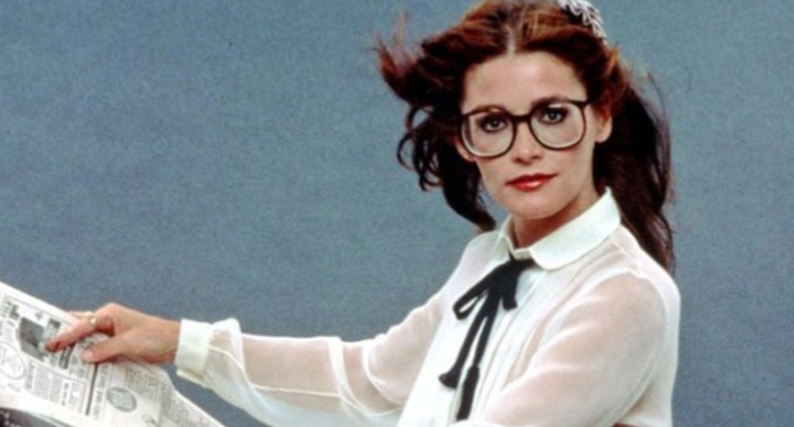 Re: CELEBRITIES IN BLOUSES 8394-re--celebrities-in-blouses.jpg