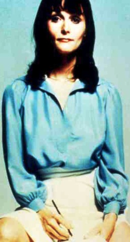 Re: CELEBRITIES IN BLOUSES 8417-re--celebrities-in-blouses.jpg