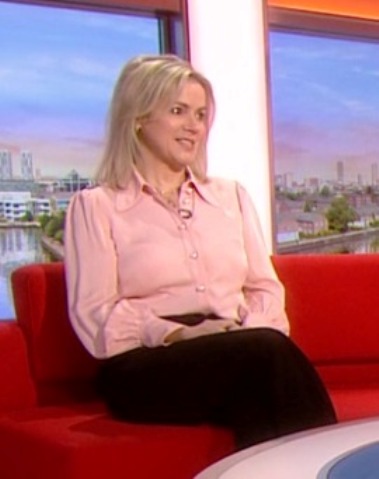 Re: CELEBRITIES IN BLOUSES 8436-re--celebrities-in-blouses.jpg