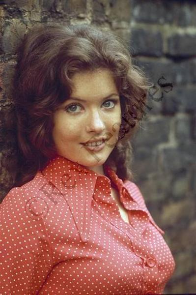 Re: CELEBRITIES IN BLOUSES 851-re--celebrities-in-blouses.jpg