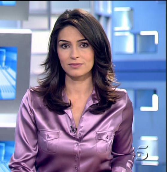 Re: CELEBRITIES IN BLOUSES 8539-re--celebrities-in-blouses.jpg