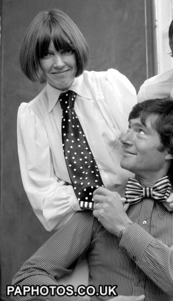 Re: CELEBRITIES IN BLOUSES 8590-re--celebrities-in-blouses.jpg