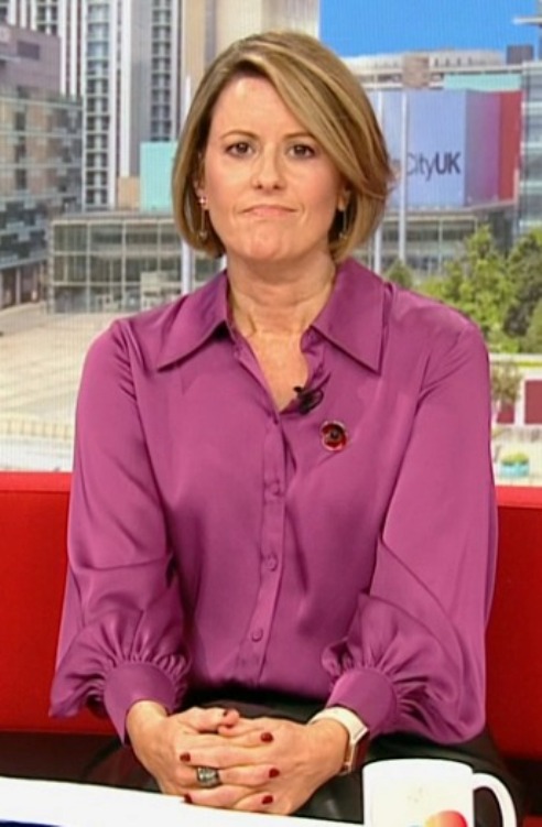 Re: CELEBRITIES IN BLOUSES 8727-re--celebrities-in-blouses.jpg