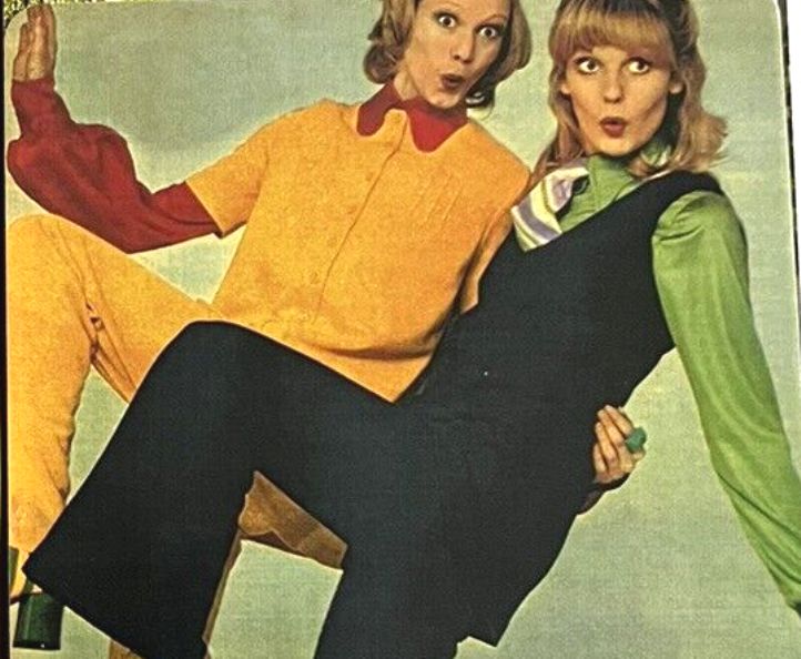 Catalogue Girls 8746-catalogue-girls.jpg