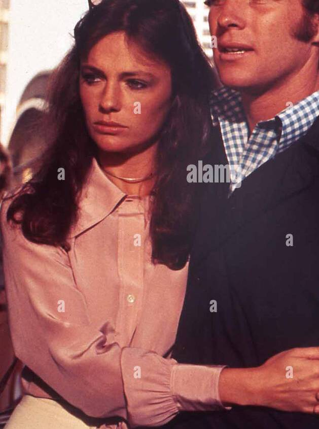 Re: CELEBRITIES IN BLOUSES 8764-re--celebrities-in-blouses.jpg