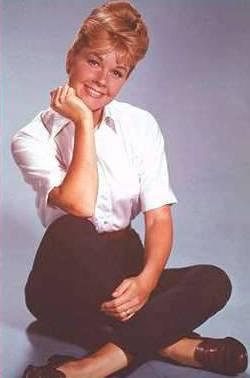 Re: CELEBRITIES IN BLOUSES 904-re--celebrities-in-blouses.jpg