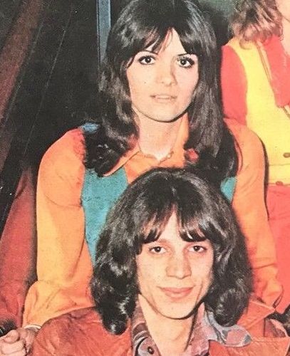 Re: CELEBRITIES IN BLOUSES 9600-re--celebrities-in-blouses.jpg