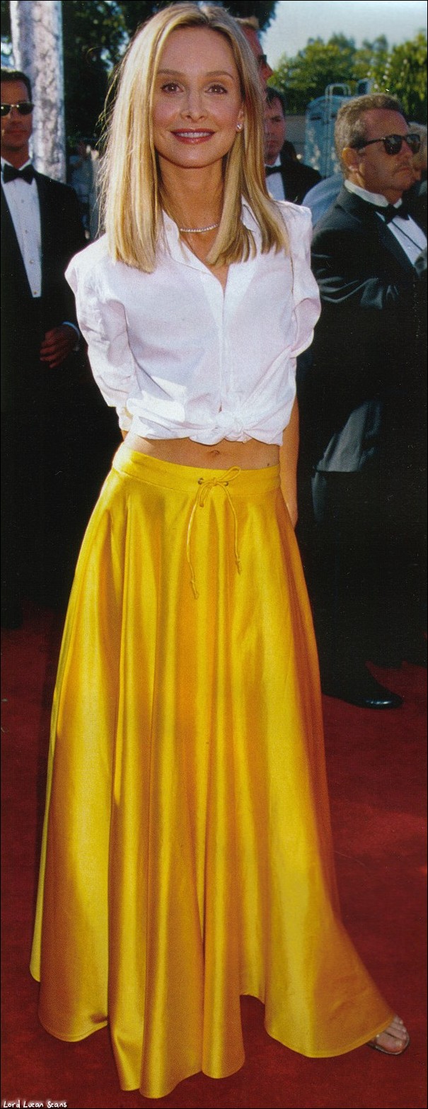 Re: CELEBRITIES IN BLOUSES 9705-re--celebrities-in-blouses.jpg